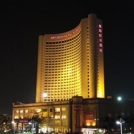 คราวน์ พลาซา จ้านเจียง กังอี้ Hotel ภายนอก รูปภาพ